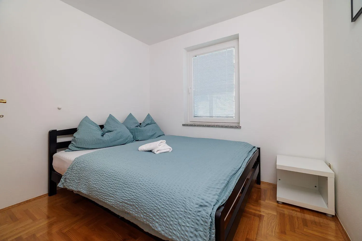 Helles Apartment In Neubausiedlung Nur 500 Meter Zum Strand Mit Meerblick, Waschmaschine Crikvenica