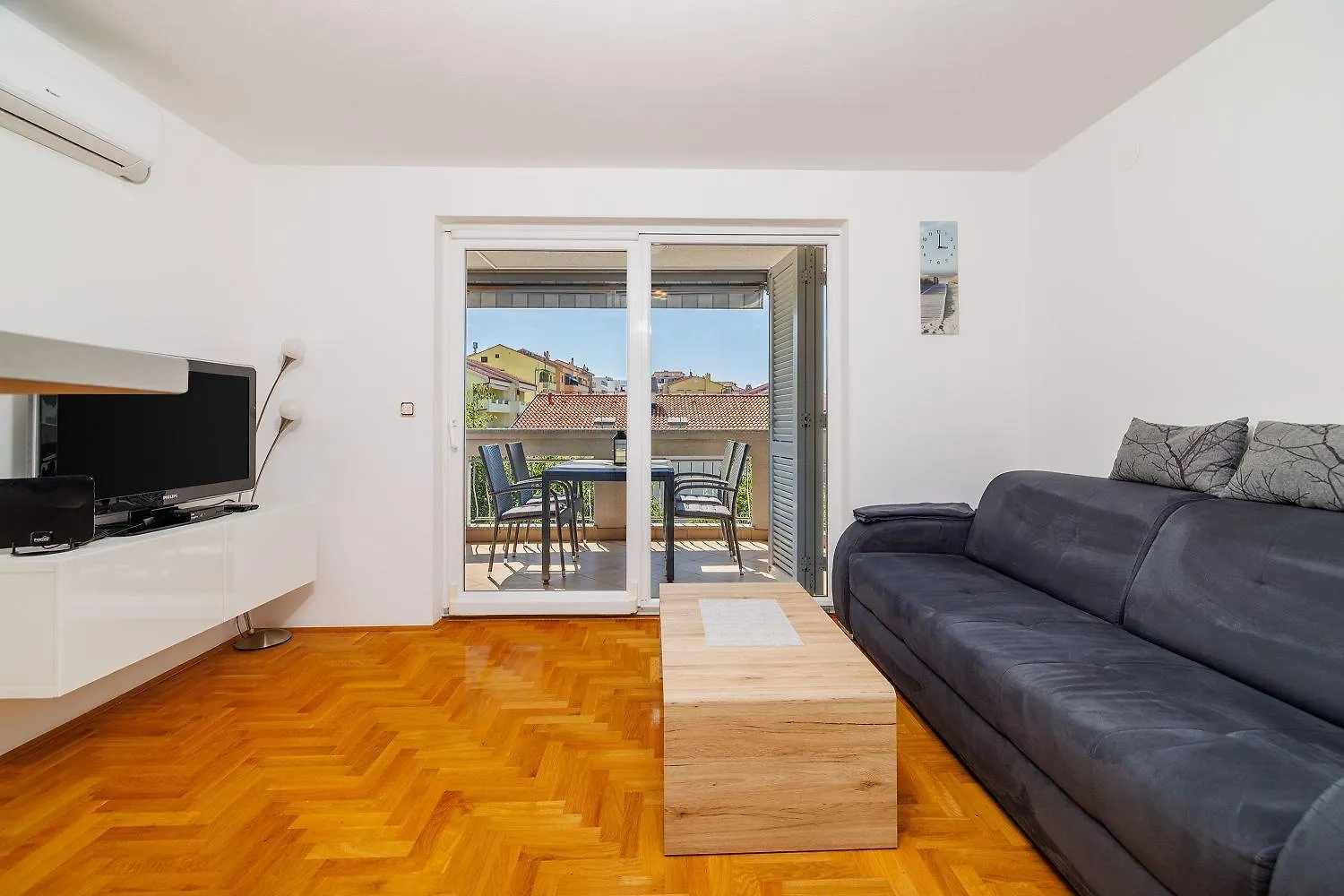 Helles Apartment In Neubausiedlung Nur 500 Meter Zum Strand Mit Meerblick, Waschmaschine Crikvenica Croatia